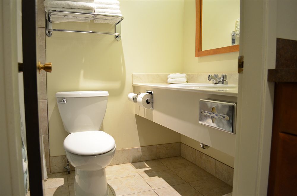 Fortune Motel Камлупс Экстерьер фото
