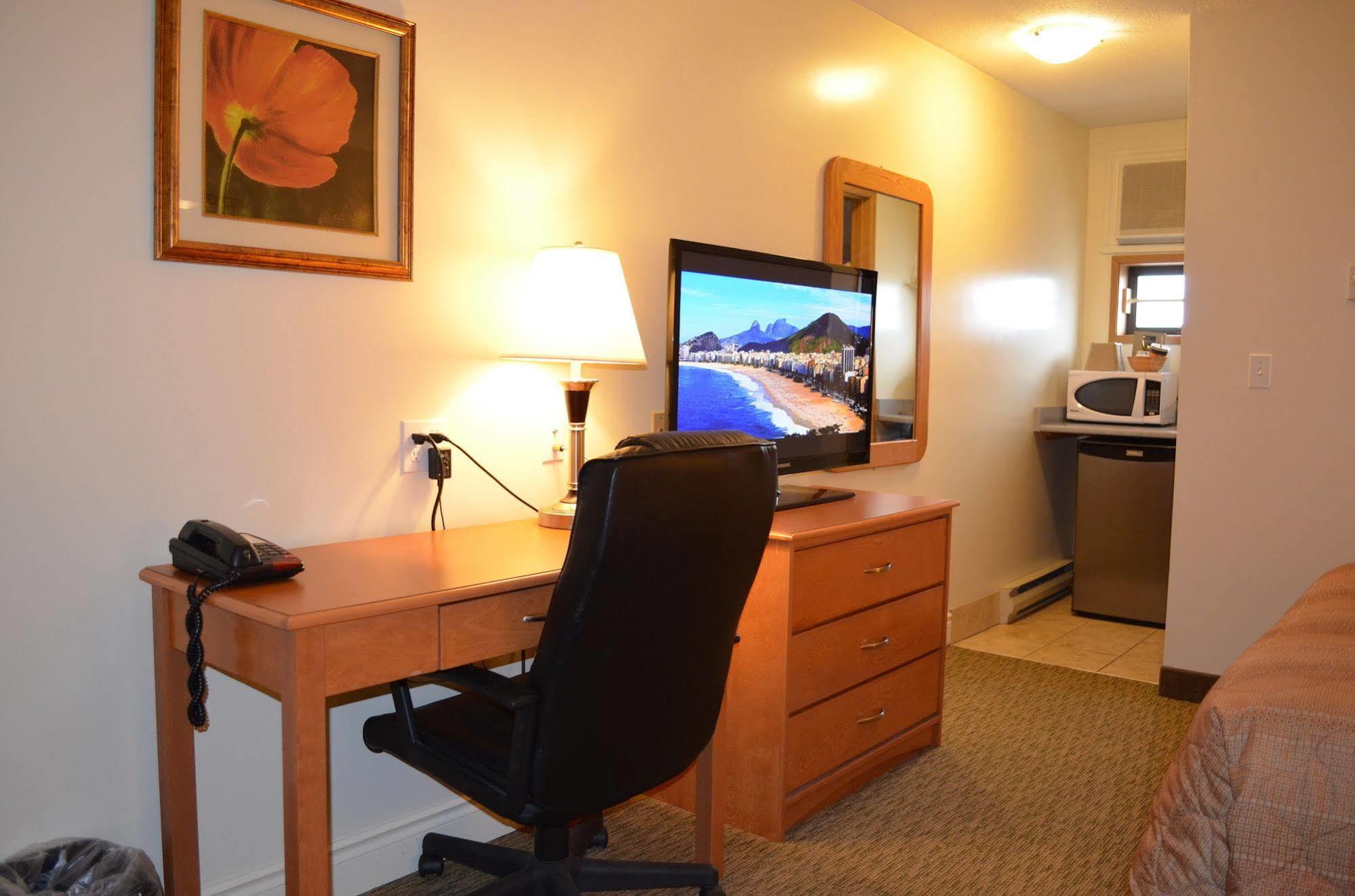Fortune Motel Камлупс Экстерьер фото